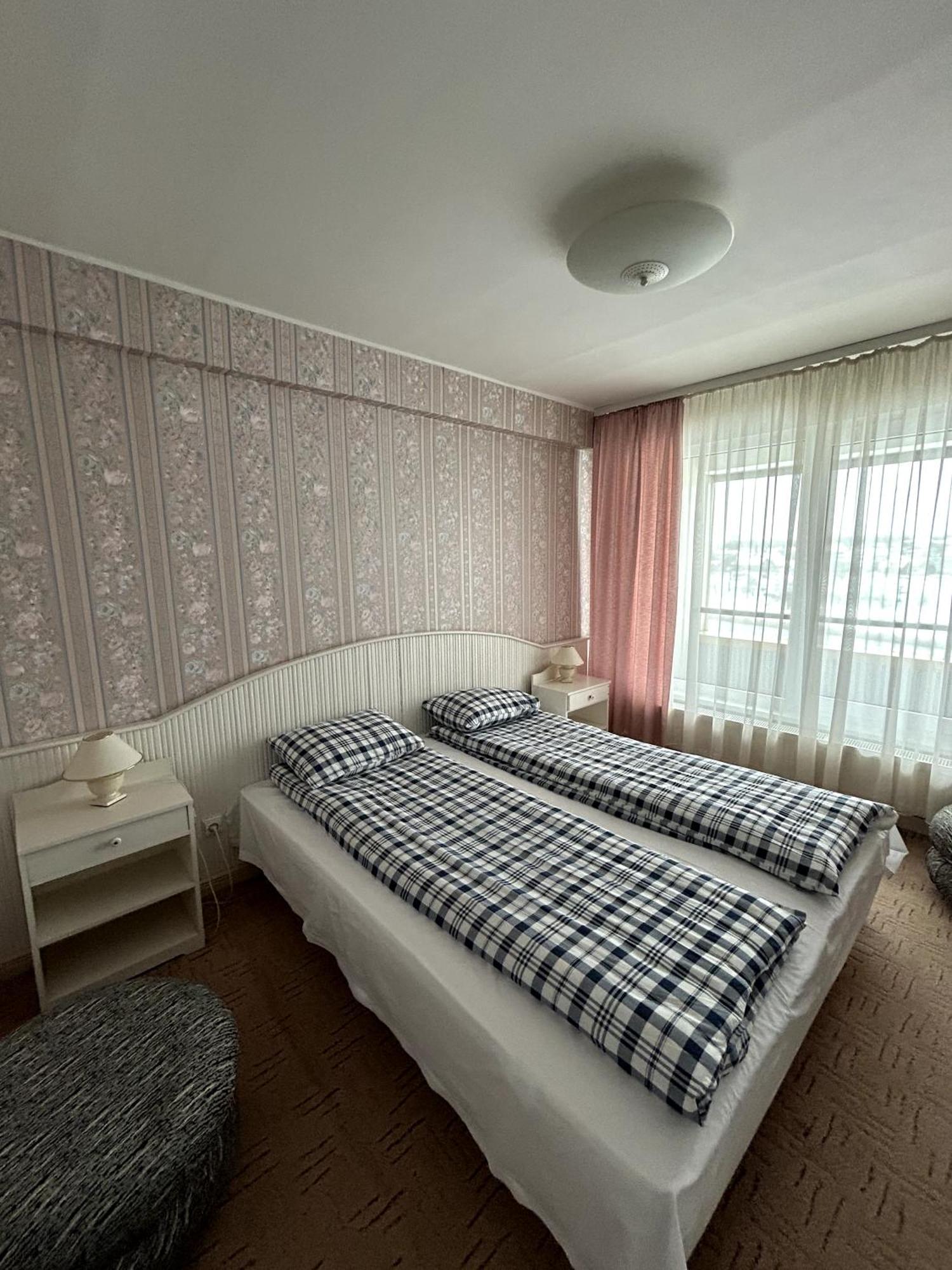 Hotel Талси Екстериор снимка